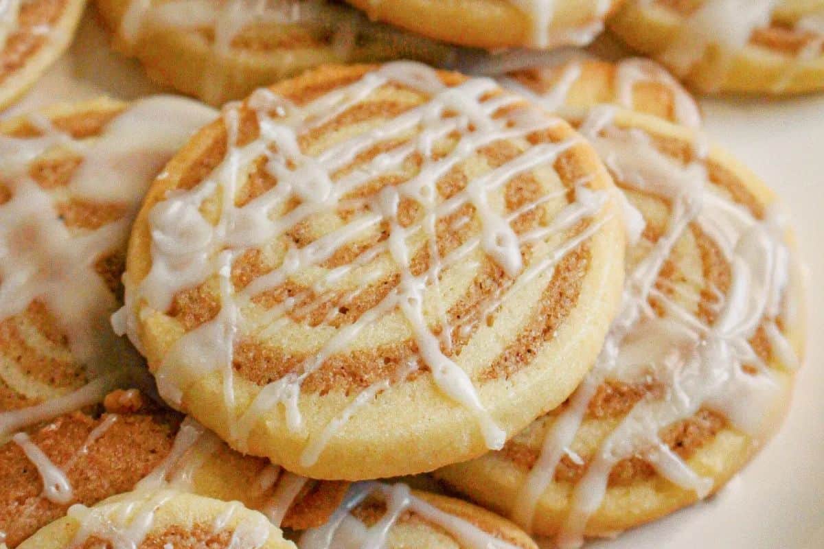 Cinnamon bun cookies.