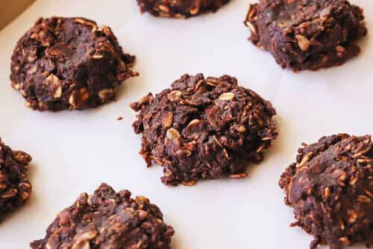 A batch of no-bake chocolate cookies.