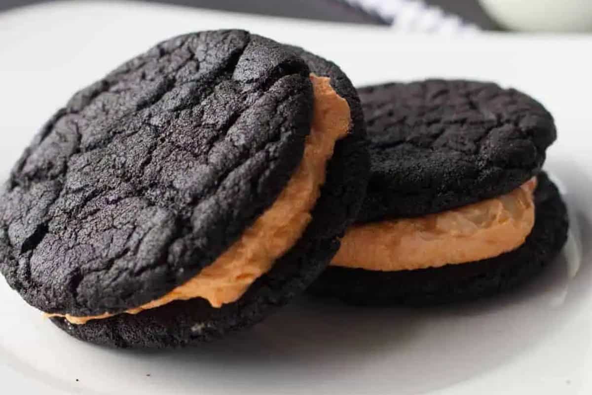 Halloween Oreo cookies.