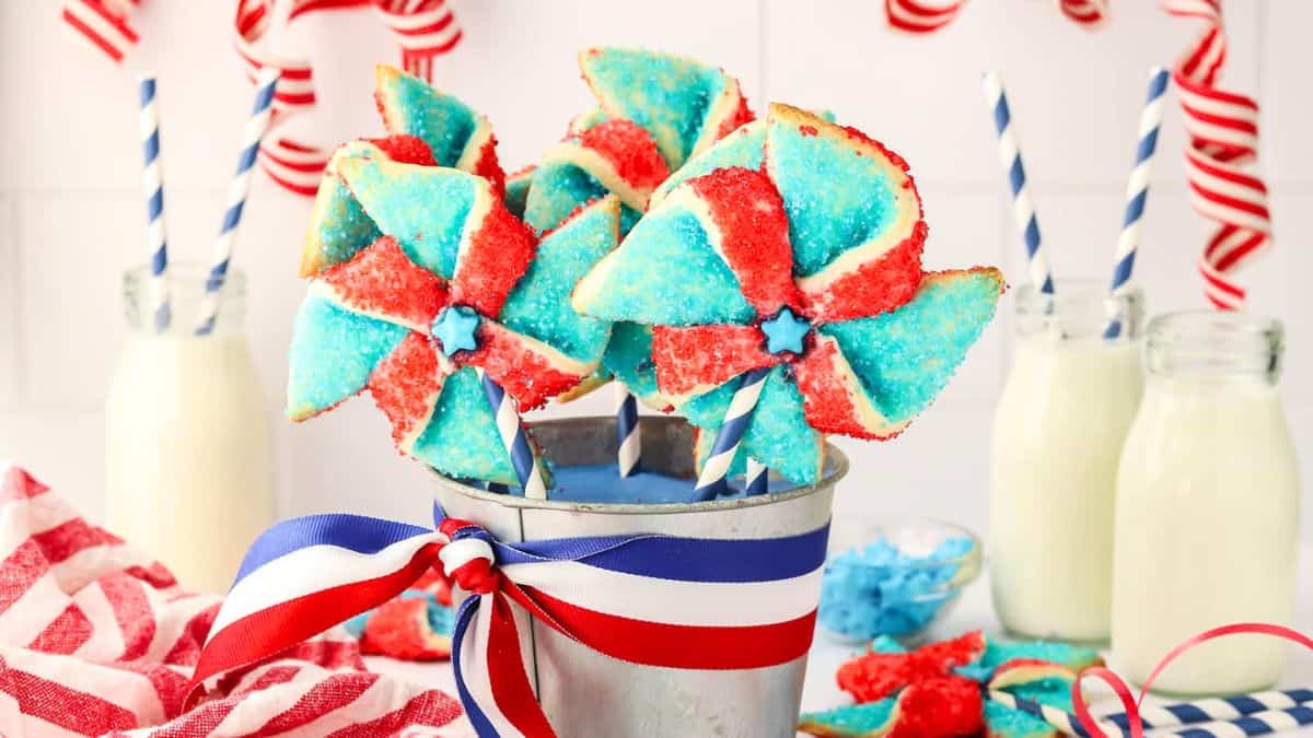 26 Colorful Cookie Ideas That’ll Brighten Up Any Dessert Table