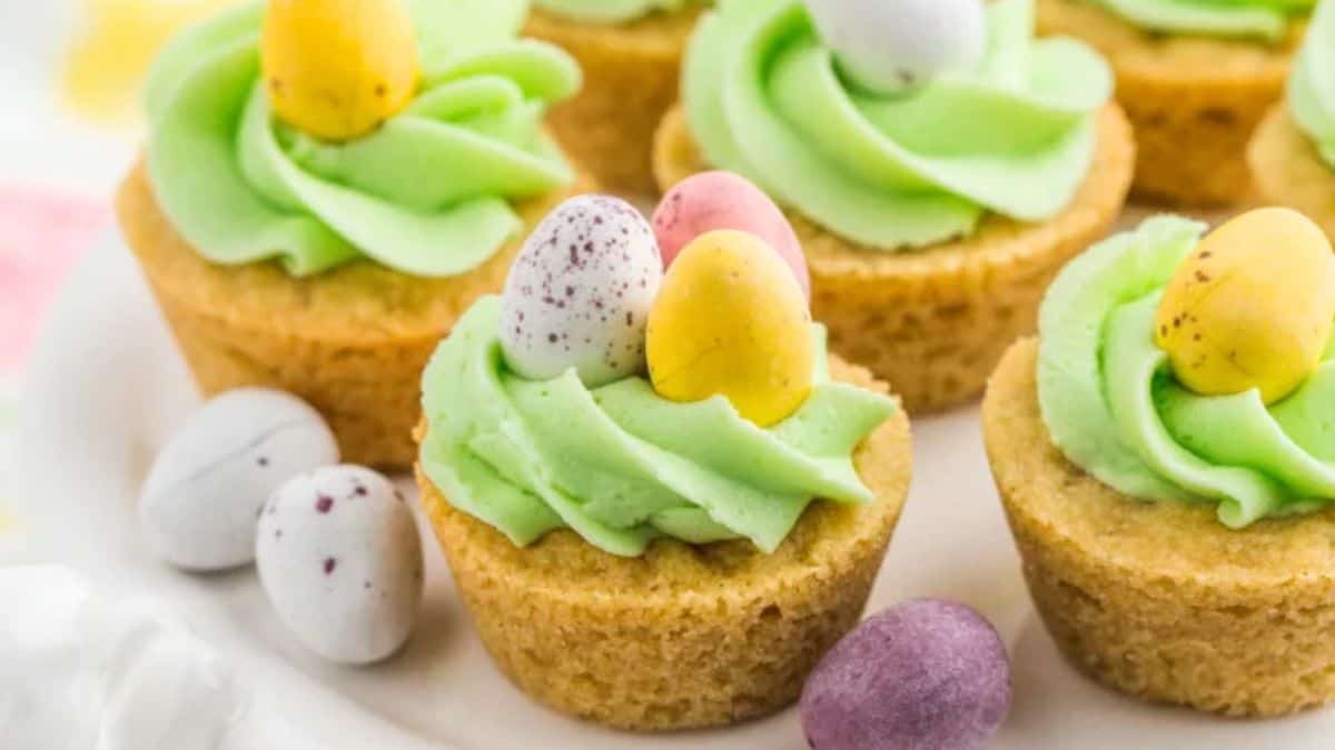 25 Easter Cookie Ideas That Will Be The Star Of Every Basket