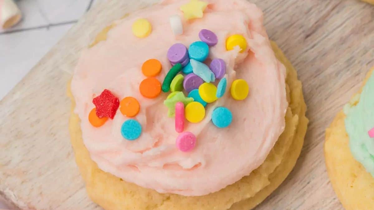 11 Sour Cream Cookies That Sound Weird But Taste Like Wow