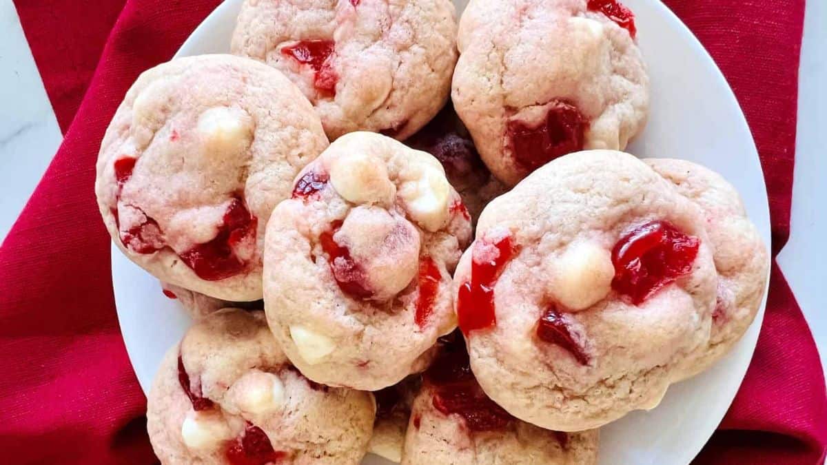 30 White Chocolate Cookie Recipes for When You Want a Sweet Switch Up