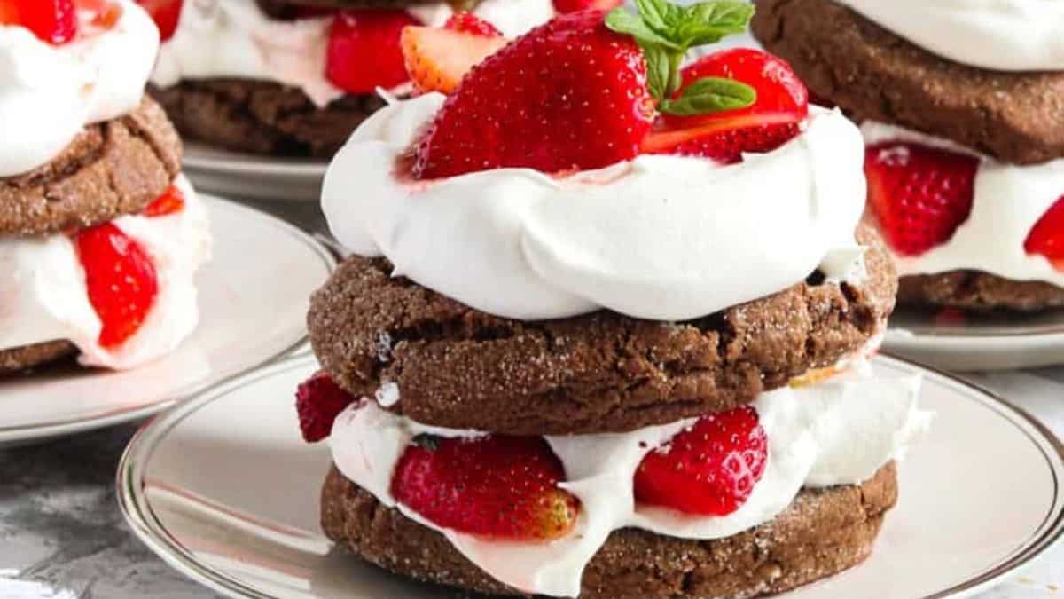 18 Fruit-Based Desserts That Could Outsell Your Favorite Bakery’s Best