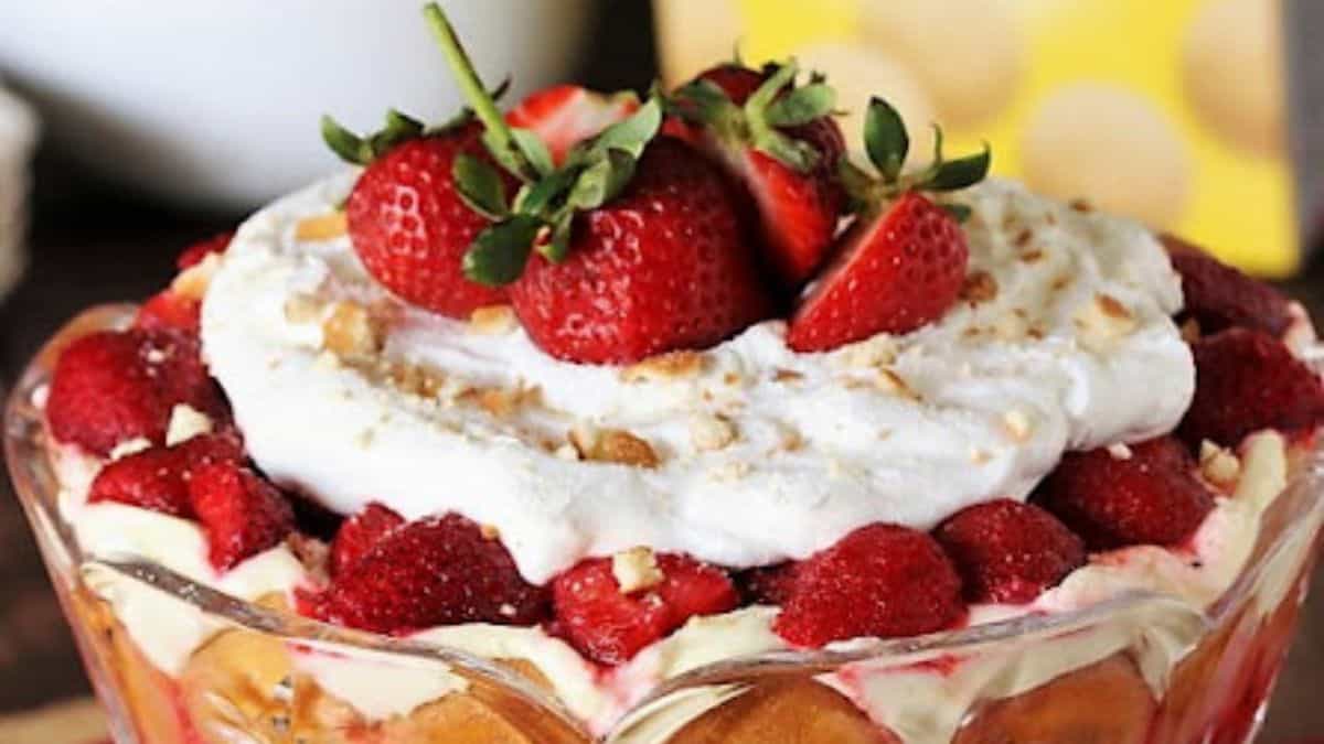 30 Strawberry Desserts That Taste Like Summer and Look Like a Dream