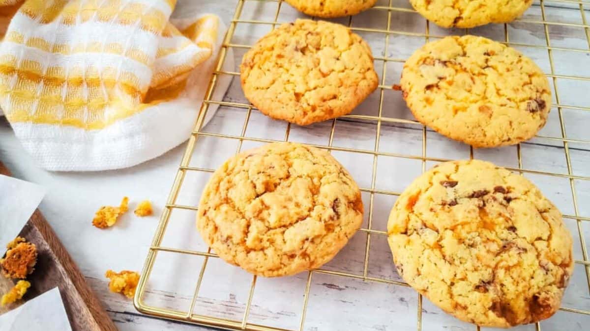 Easy Butterfingers Cake Mix Cookies That Will Crash Your Snack Time