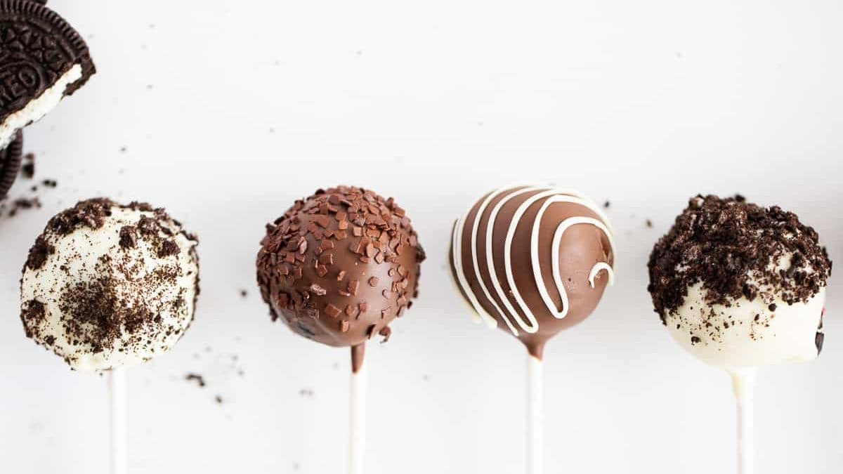 24 Easy Desserts For A Crowd That Guests Remember