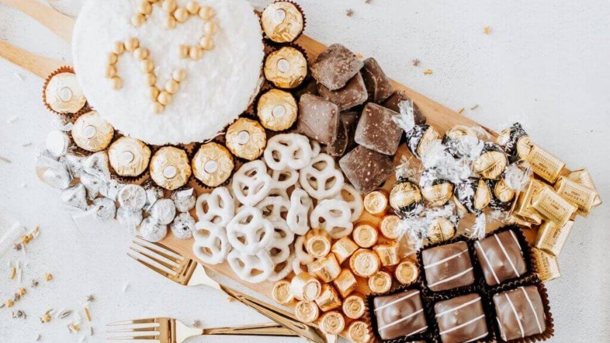20 Festive New Year’s Desserts That Make Saying Goodbye To The Year Delicious