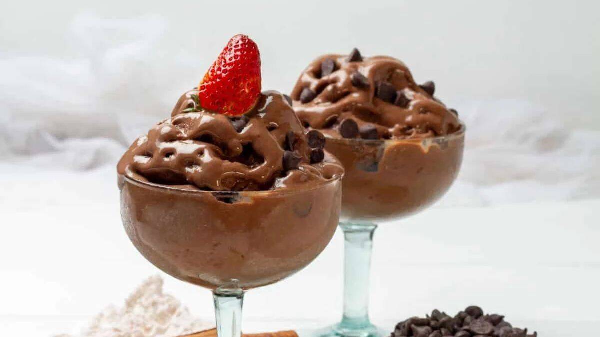 25 Valentine’s Desserts That Make Date Night Extra Sweet